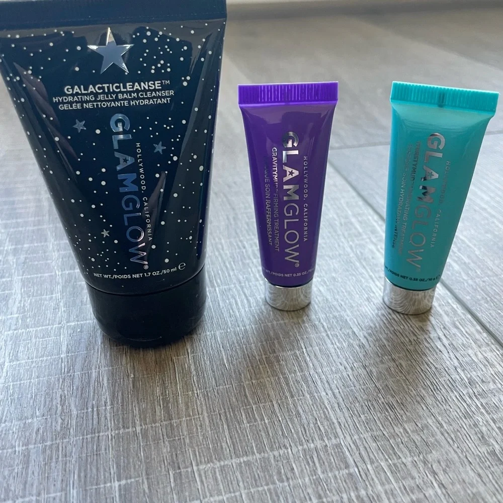 GlamGlow You're Glowing Places Set
